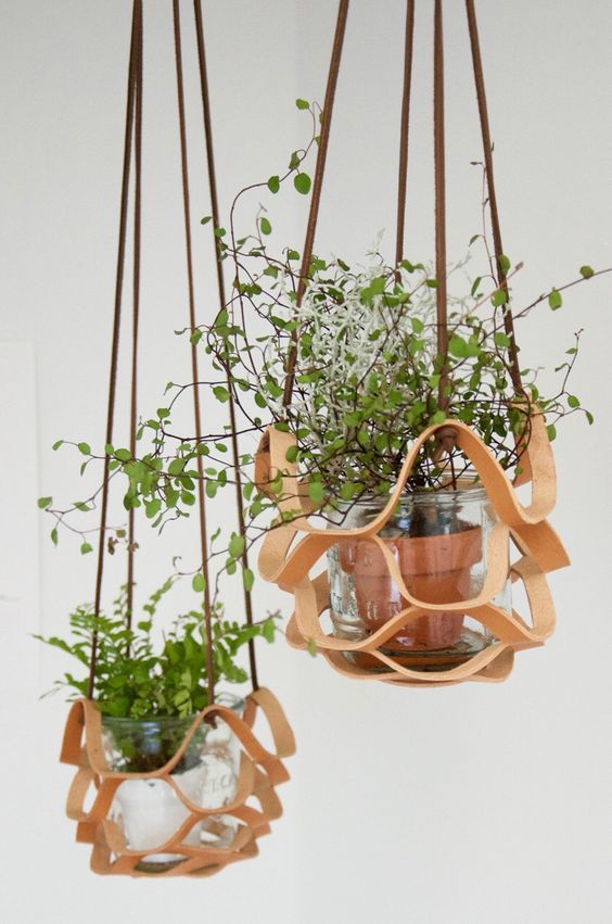 Tierra Leather Plant Hanger
