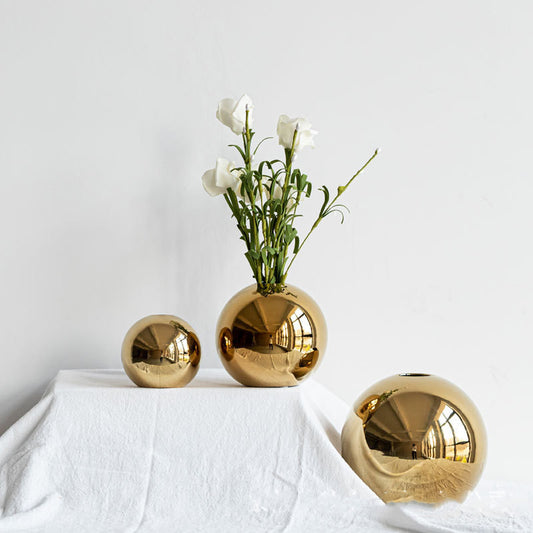 Aurum Sphere Vase – Handmade Golden Elegance