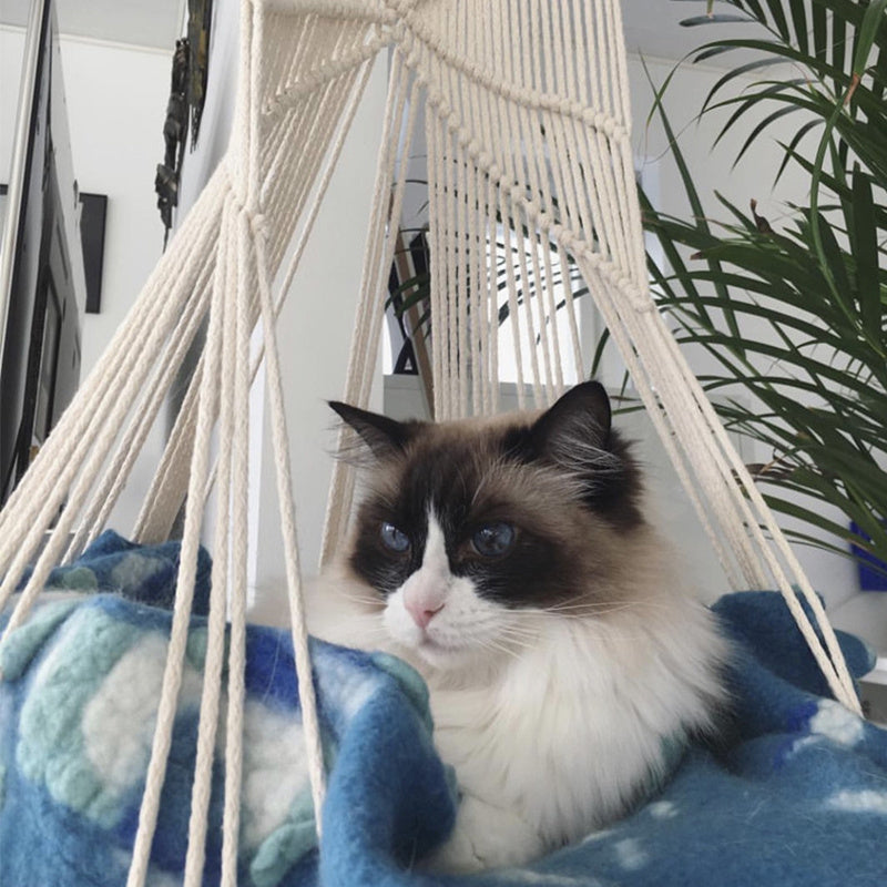 NuzzleNest Handwoven Cotton Pet Bed