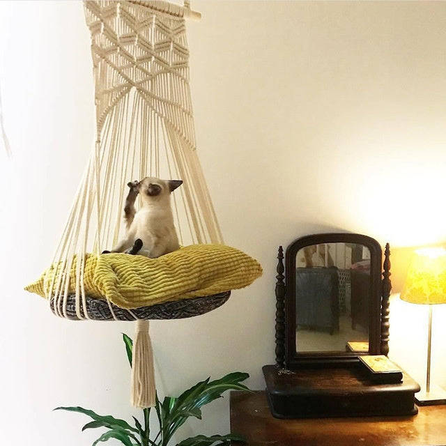 NuzzleNest Handwoven Cotton Pet Bed
