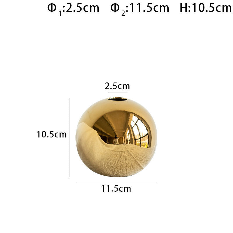 Aurum Sphere Vase – Handmade Golden Elegance