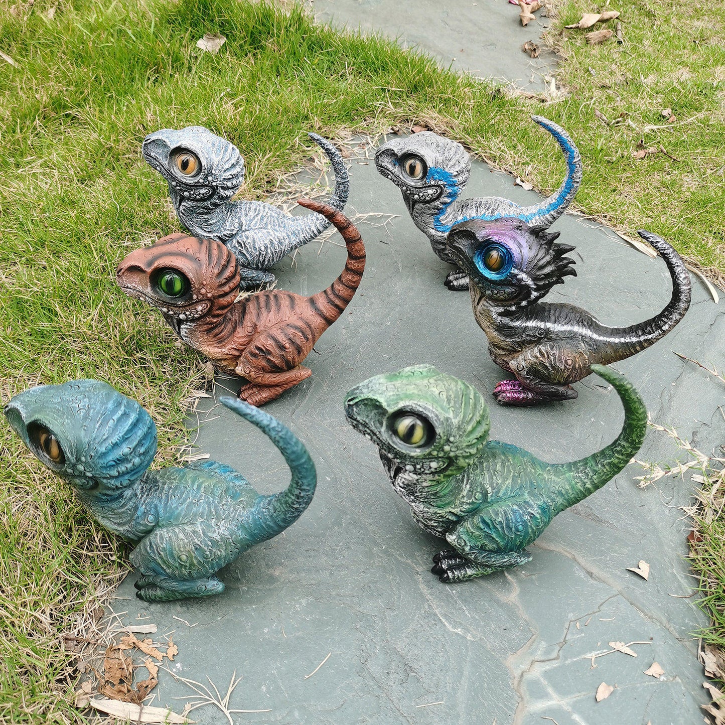 Cute Dinosaur Garden Statues - Realistic Resin Velociraptor Ornament