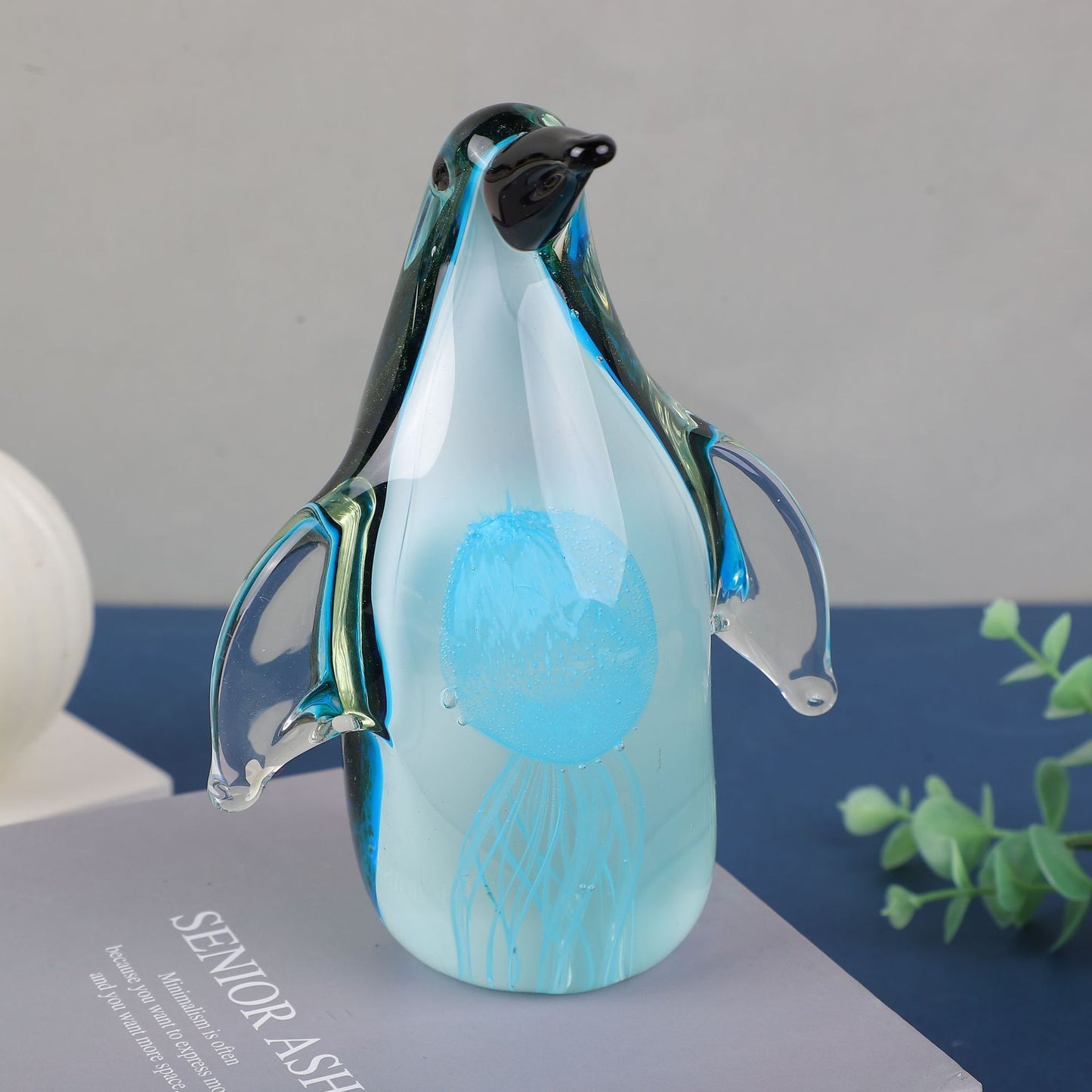 Creative Handmade Glass Penguin Sculpture – Exquisite Marine Animal Ornament